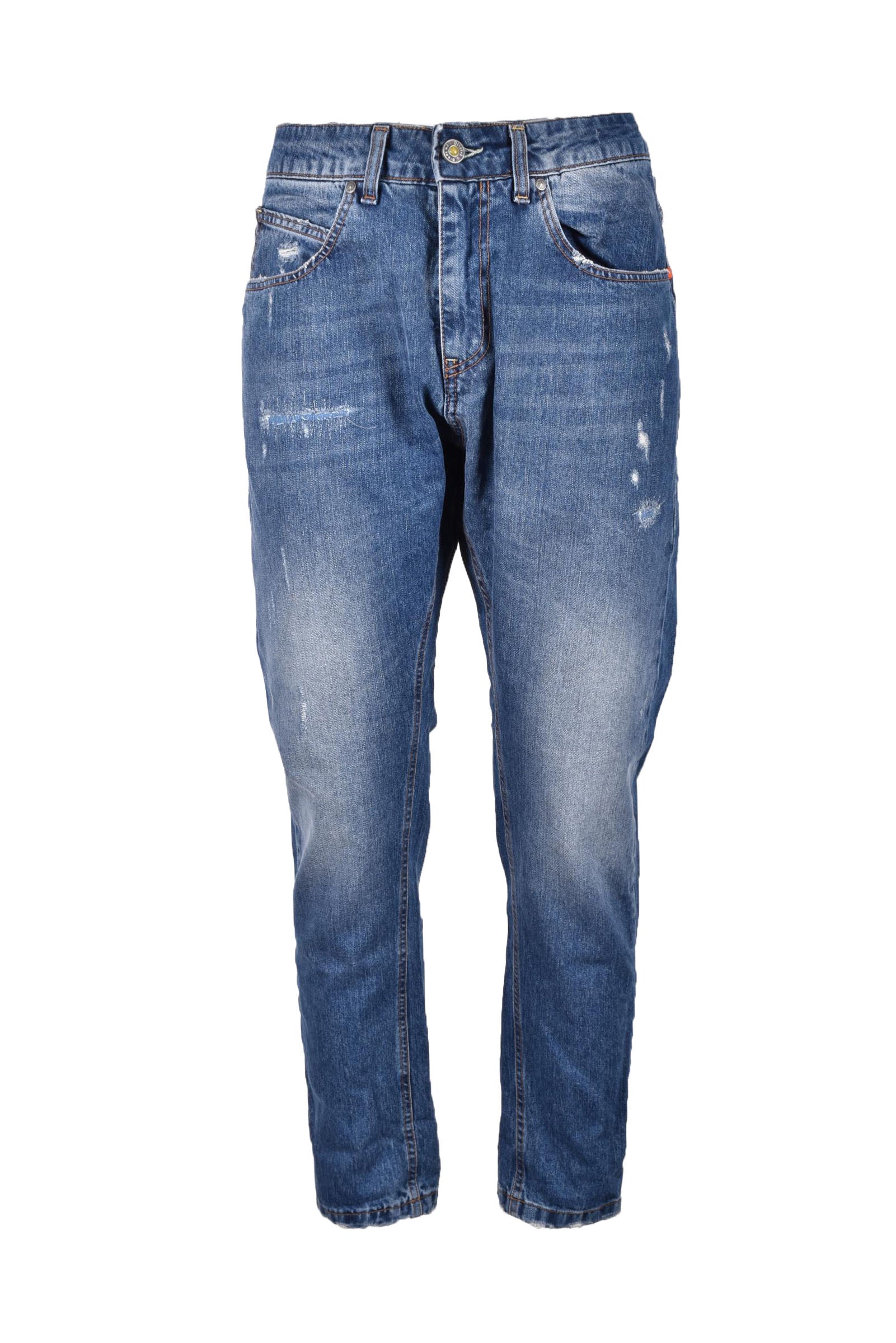 DISPLAY jeans