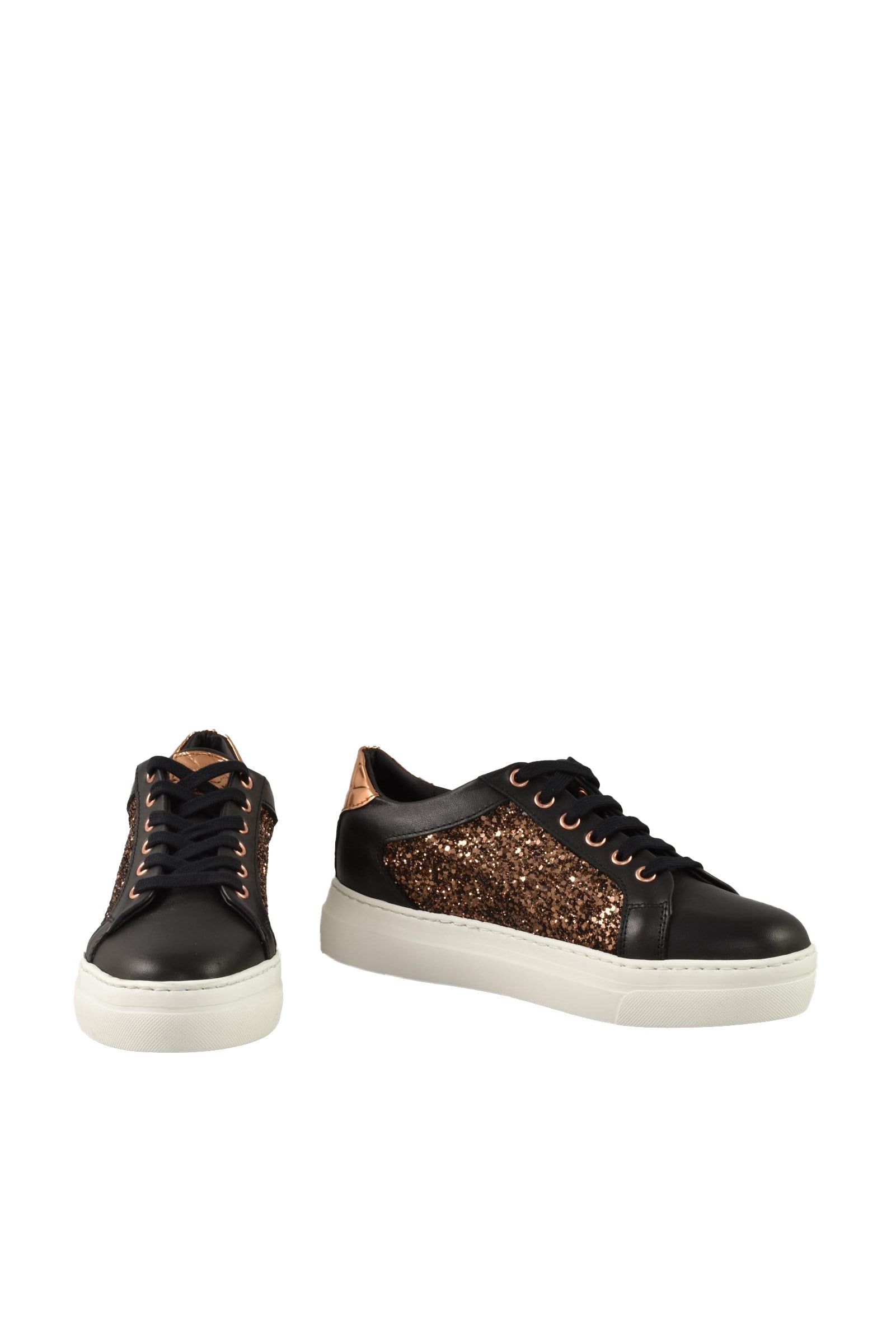 TWELVE STYLE DIVISION sneakers