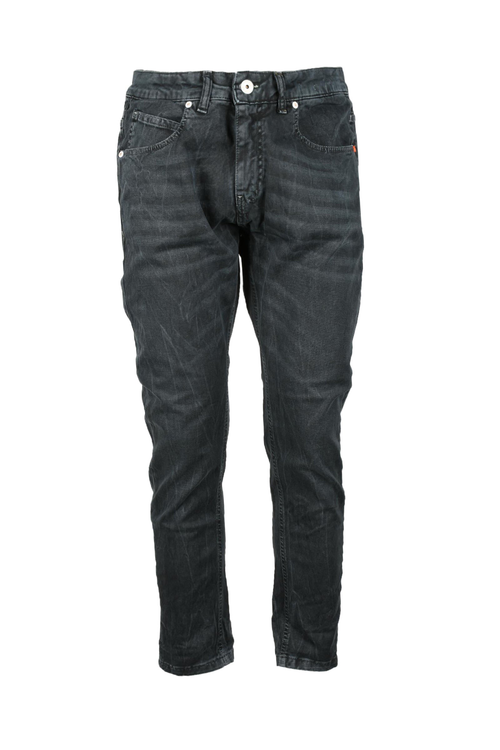 DISPLAY jeans
