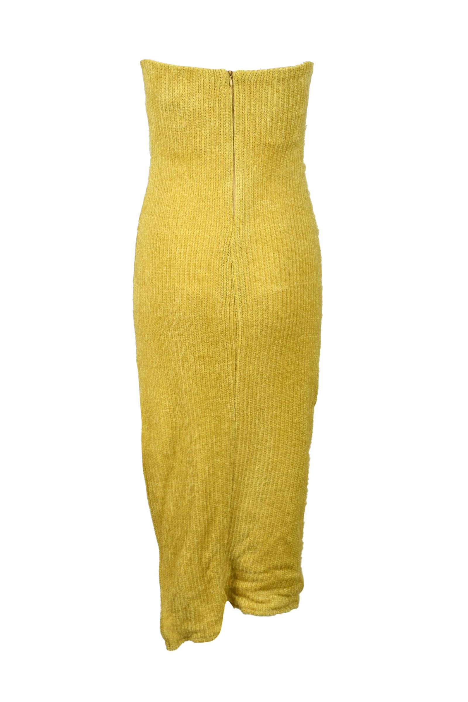 SIMONA.A women's dress