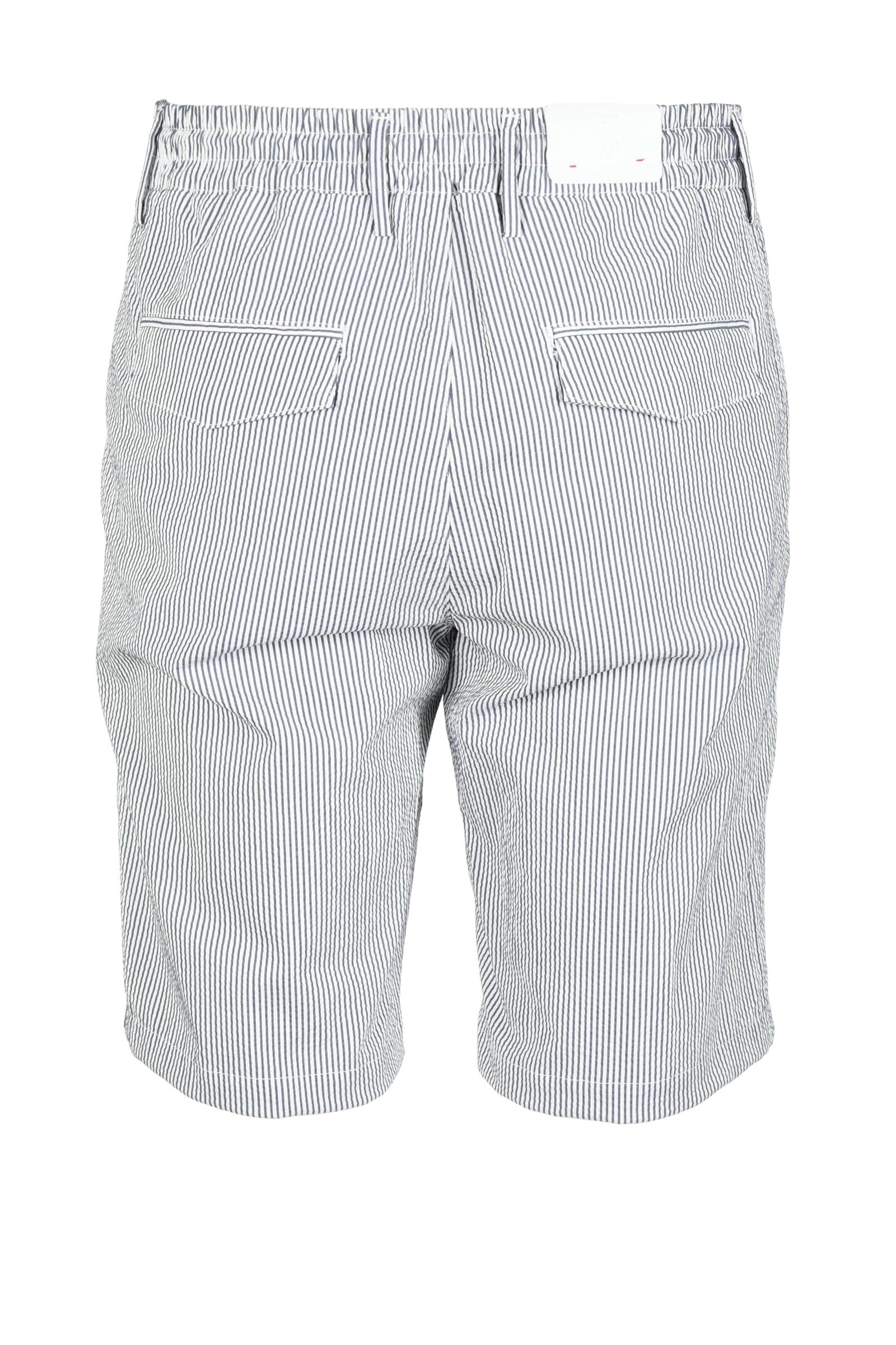 ELEVENTY Bermuda shorts