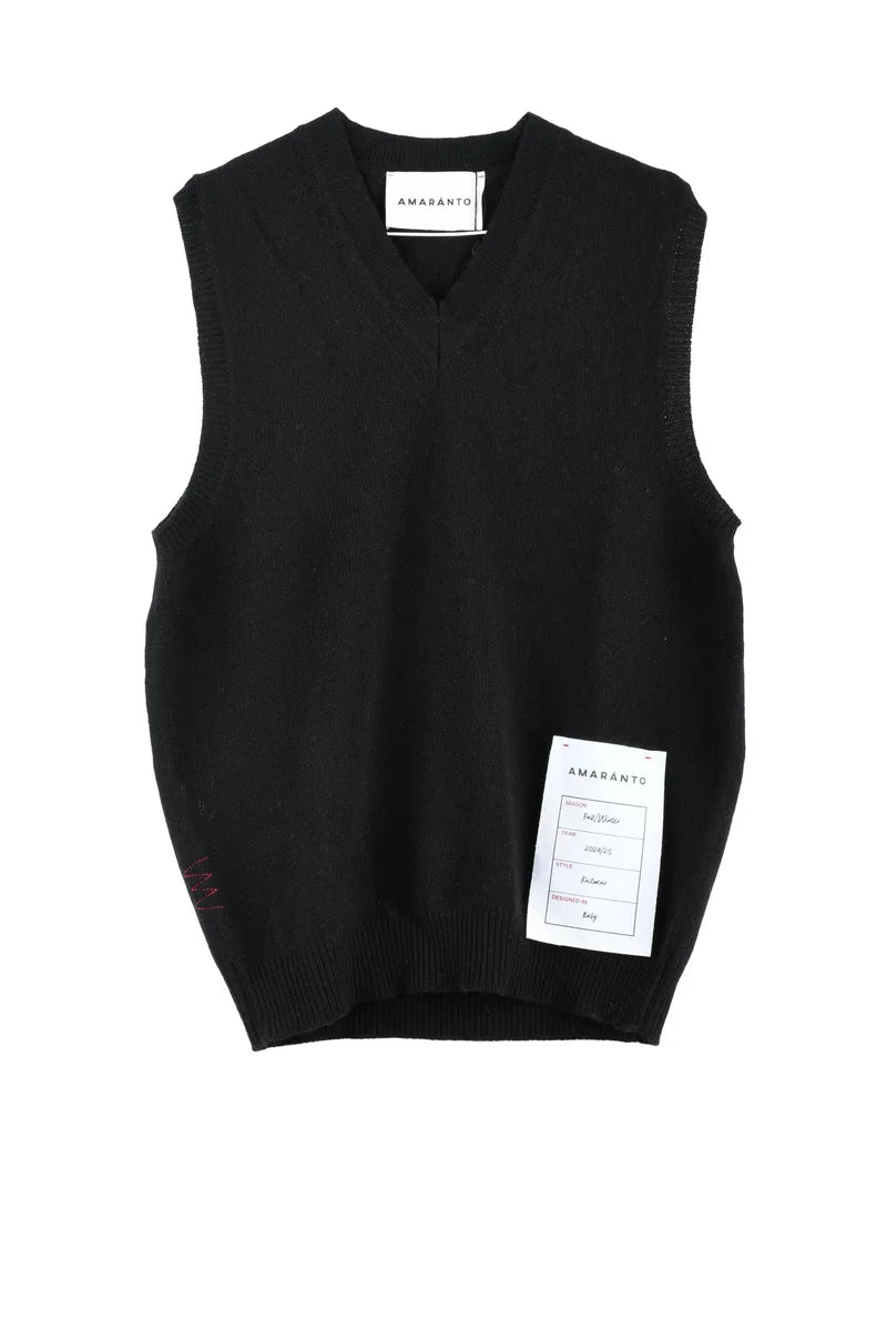 Amaranth V-Neck Jumper - Black