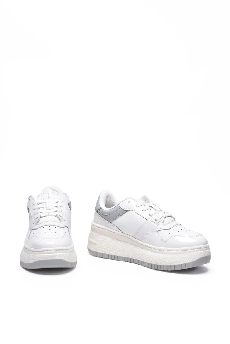 Tommy Jeans Sneakers Retro Basket Flatform Patent - Bianco