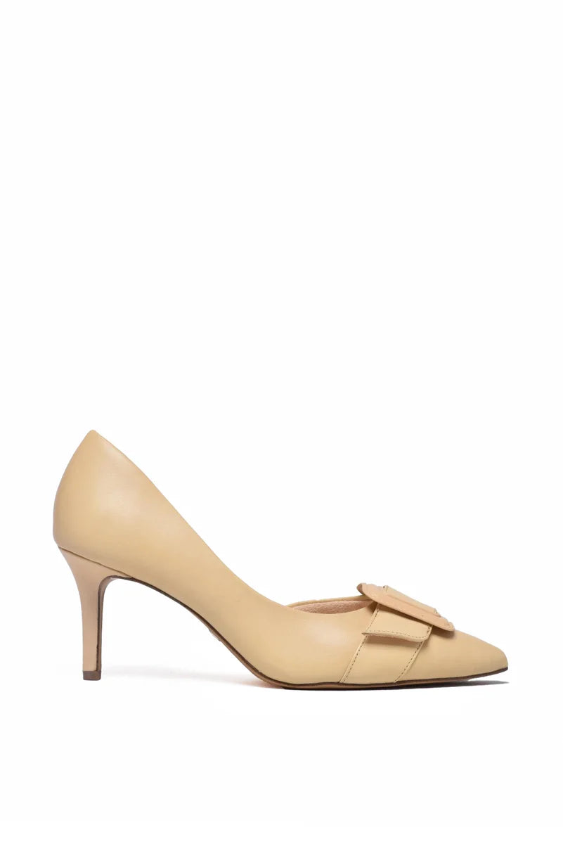 Tamaris Leather Pumps - Cream