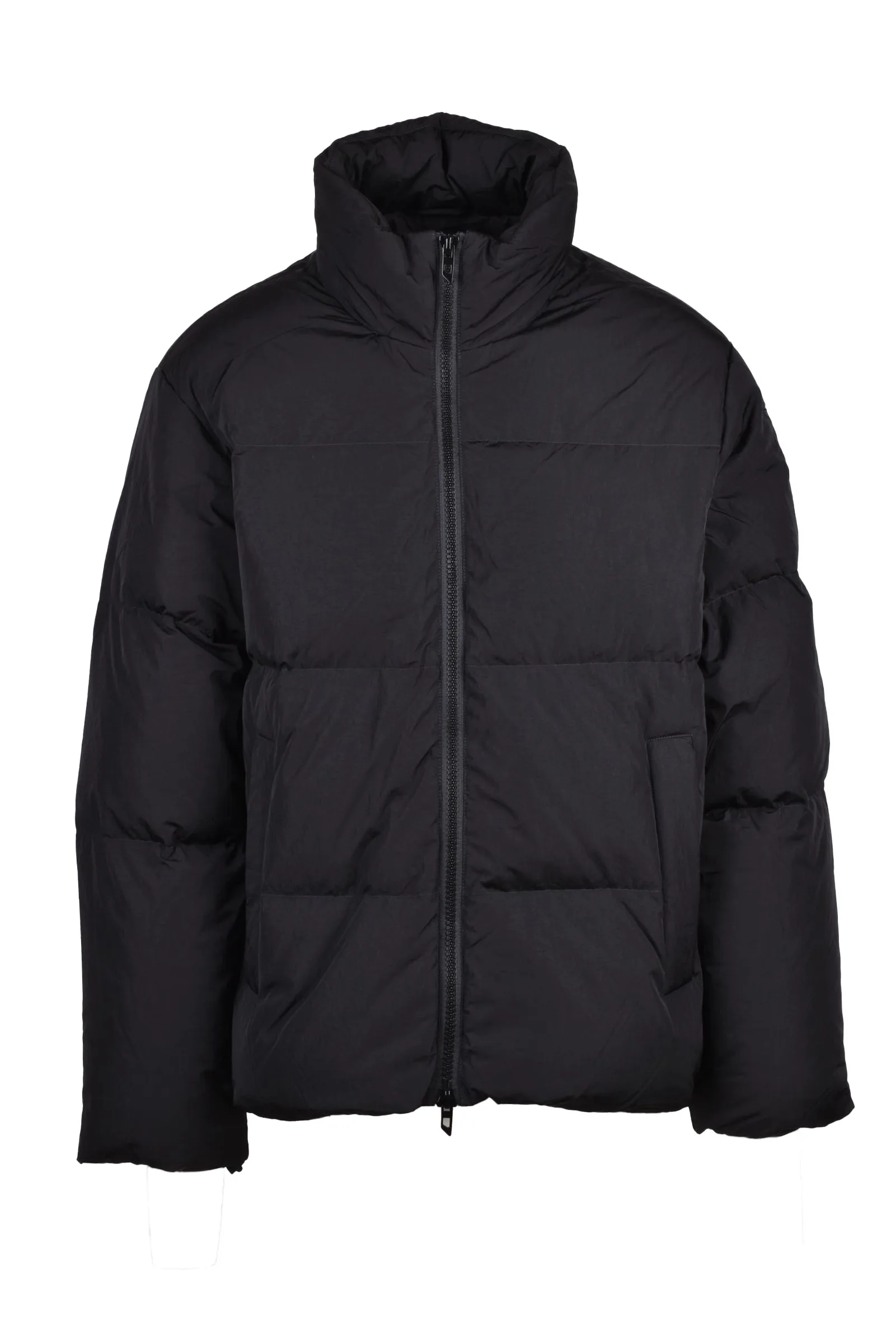 Schwarze Daunenjacke