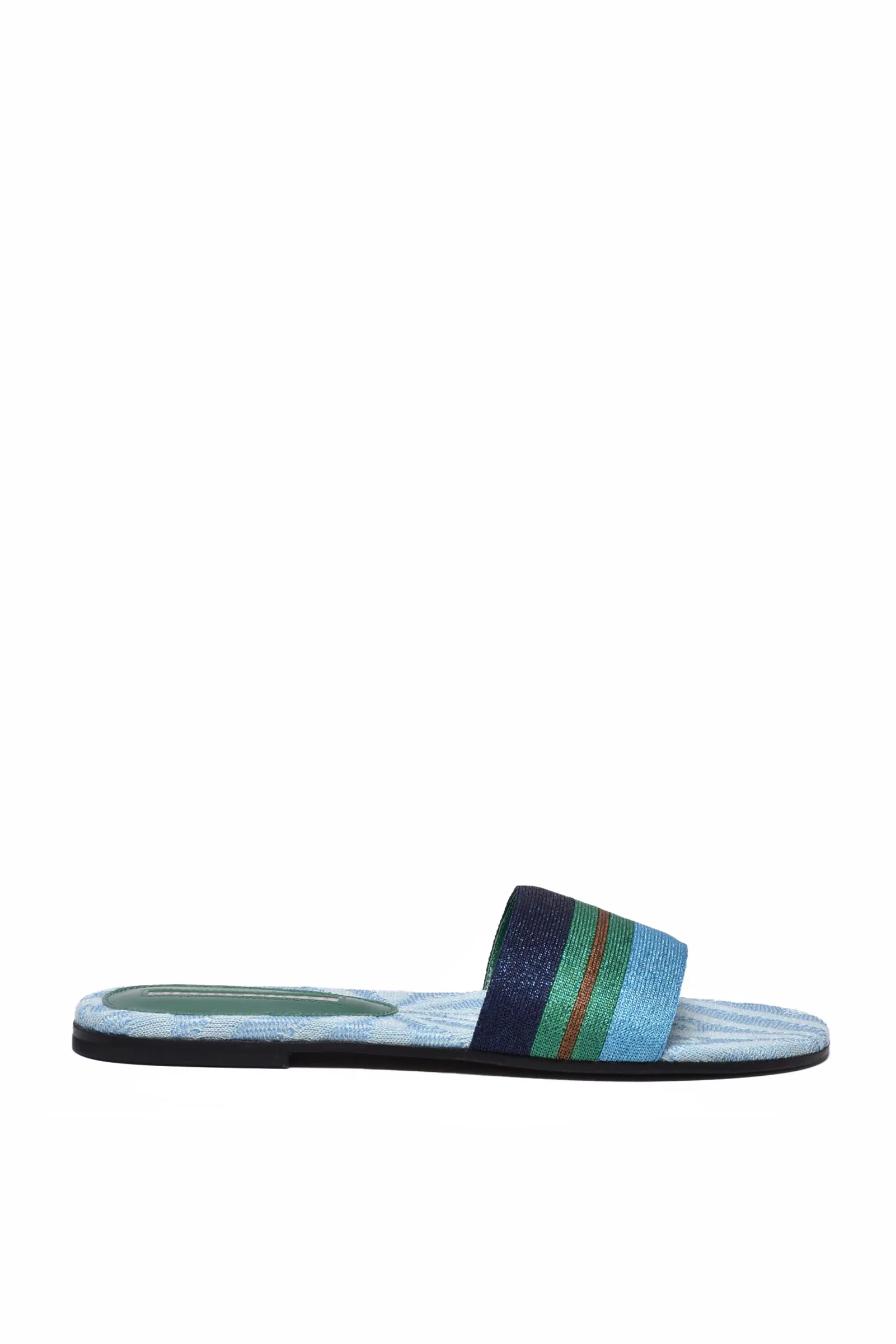 Slipper aus hellblauem Lamè